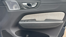 Volvo XC60 2.0 T8 [455] RC PHEV Ultimate Dark 5dr AWD Gtron Estate